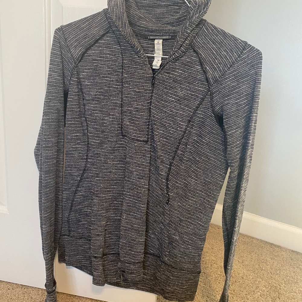 Lululemon half zip pullover